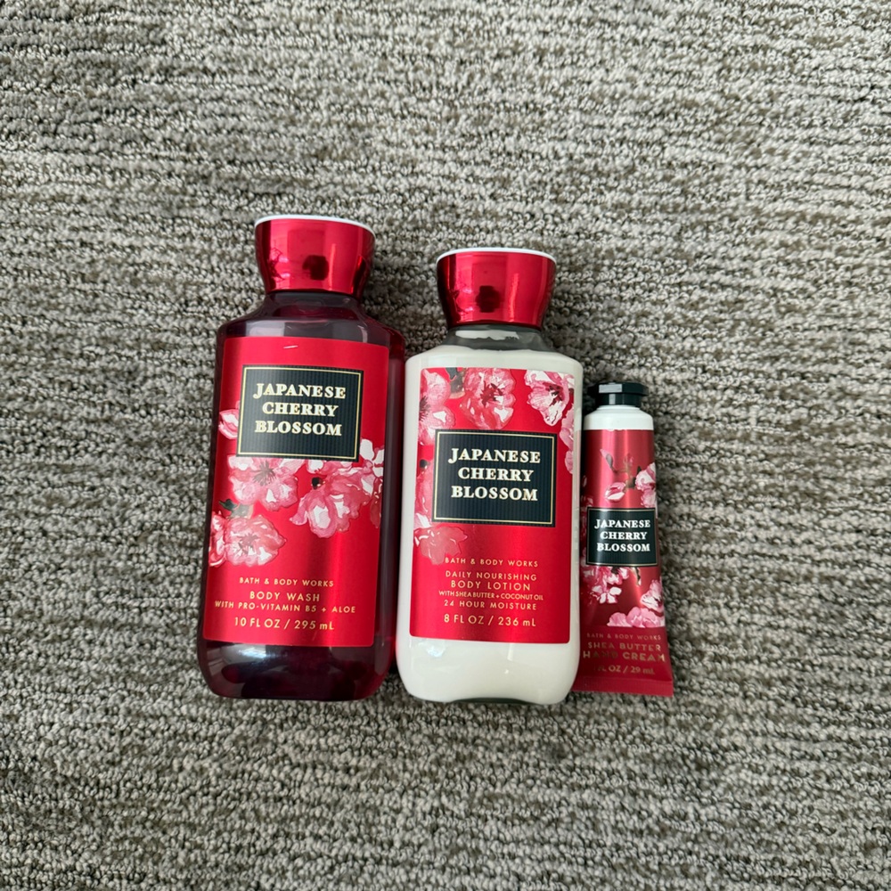 Japanese Cherry Blossom Bath & Body Set